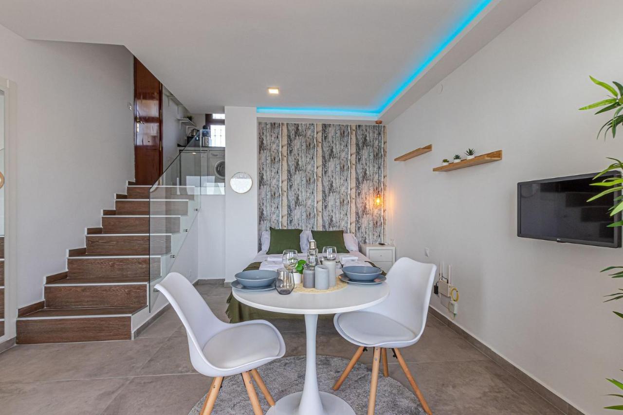 Beachfront With Spectacular Views And Swimming Pool بينالماذينا المظهر الخارجي الصورة
