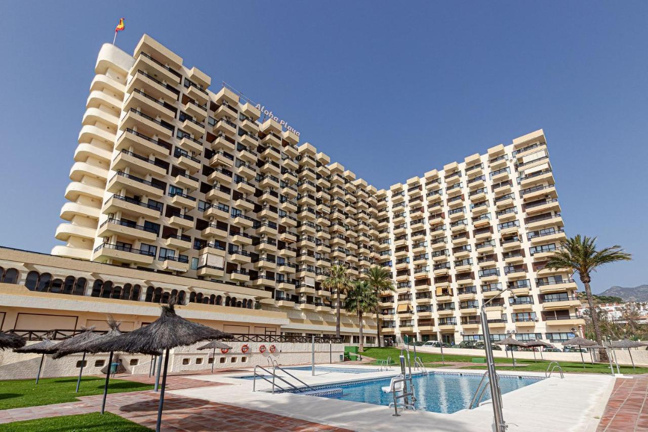 Beachfront With Spectacular Views And Swimming Pool بينالماذينا المظهر الخارجي الصورة
