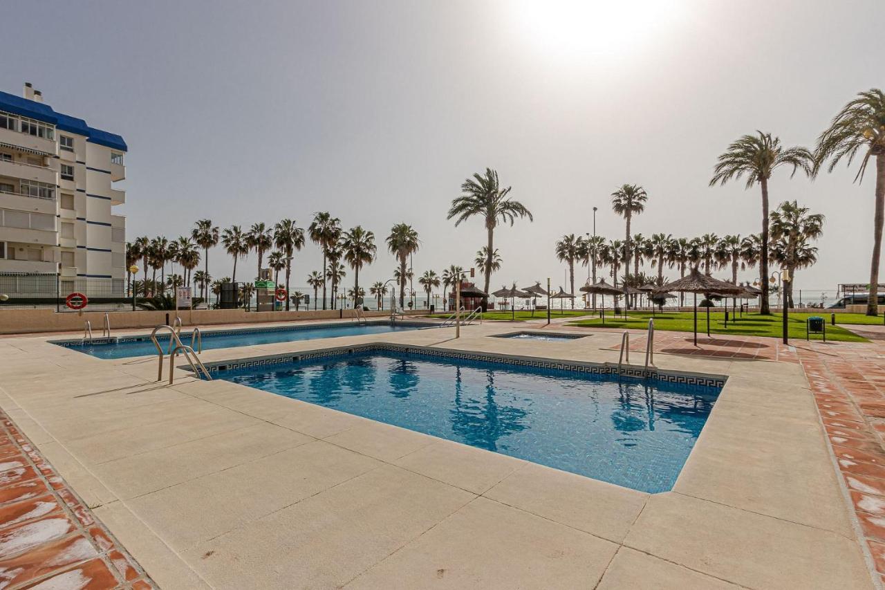 Beachfront With Spectacular Views And Swimming Pool بينالماذينا المظهر الخارجي الصورة